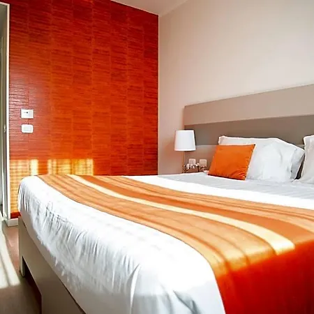 Glis Hotel 3*