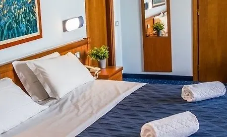 Glis Hotel