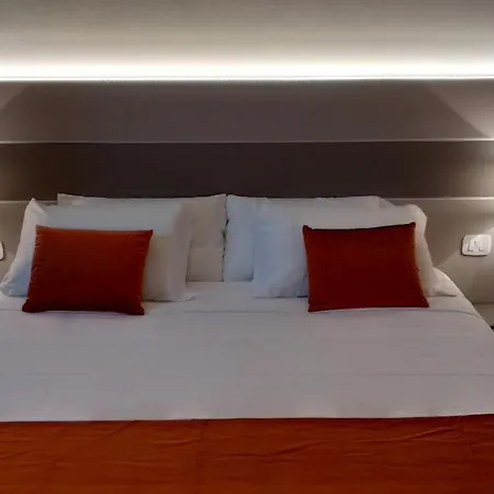 Glis 호텔 산마우로토리네세