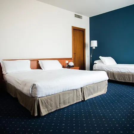 Glis Hotel 3*